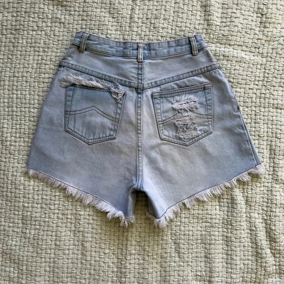 VINTAGE Denim Republic High Waisted Shorts - Picture 3 of 6